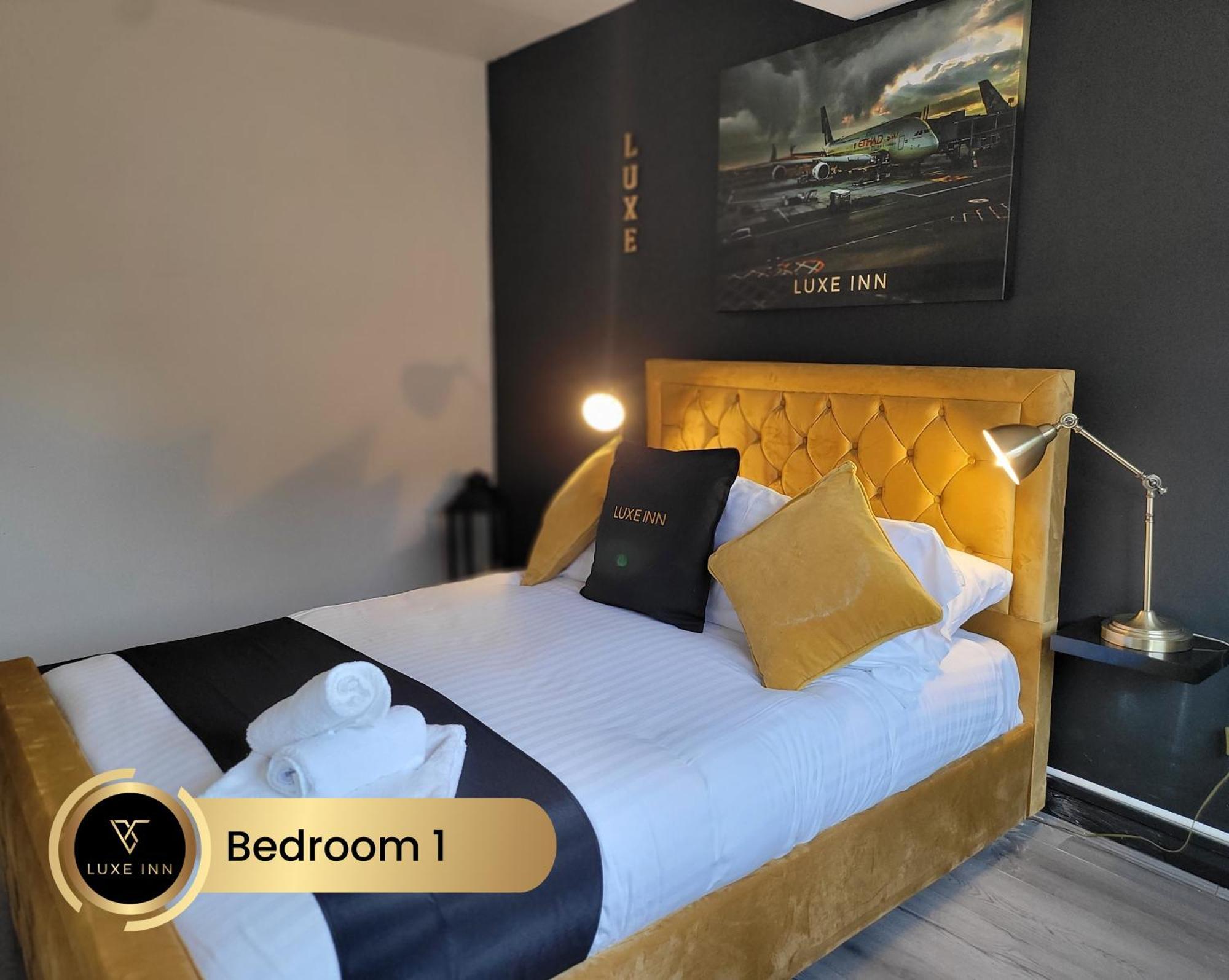 Colnbrook 4 Bedroom House, Heathrow Airport, Luxe Inn מראה חיצוני תמונה