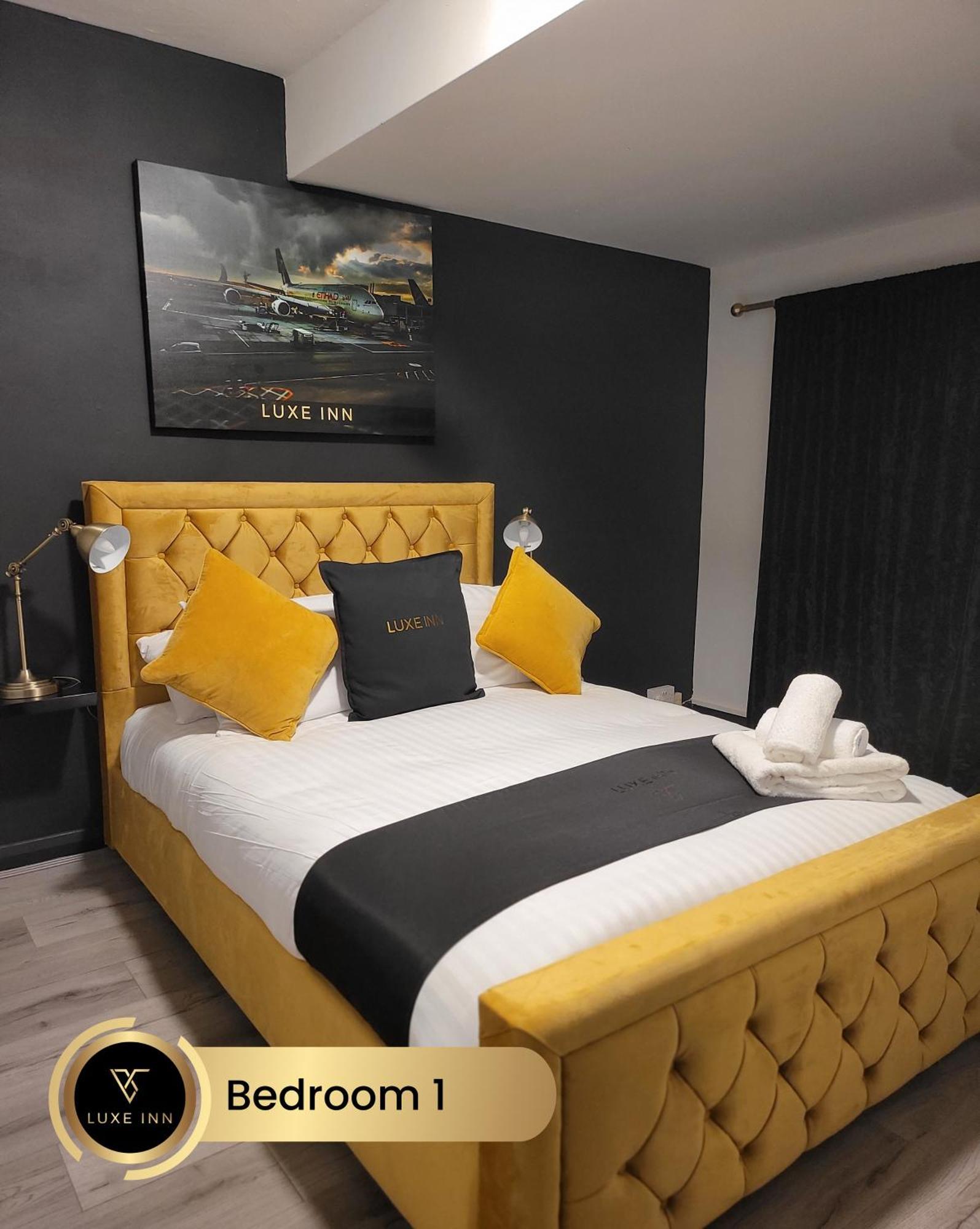 Colnbrook 4 Bedroom House, Heathrow Airport, Luxe Inn מראה חיצוני תמונה
