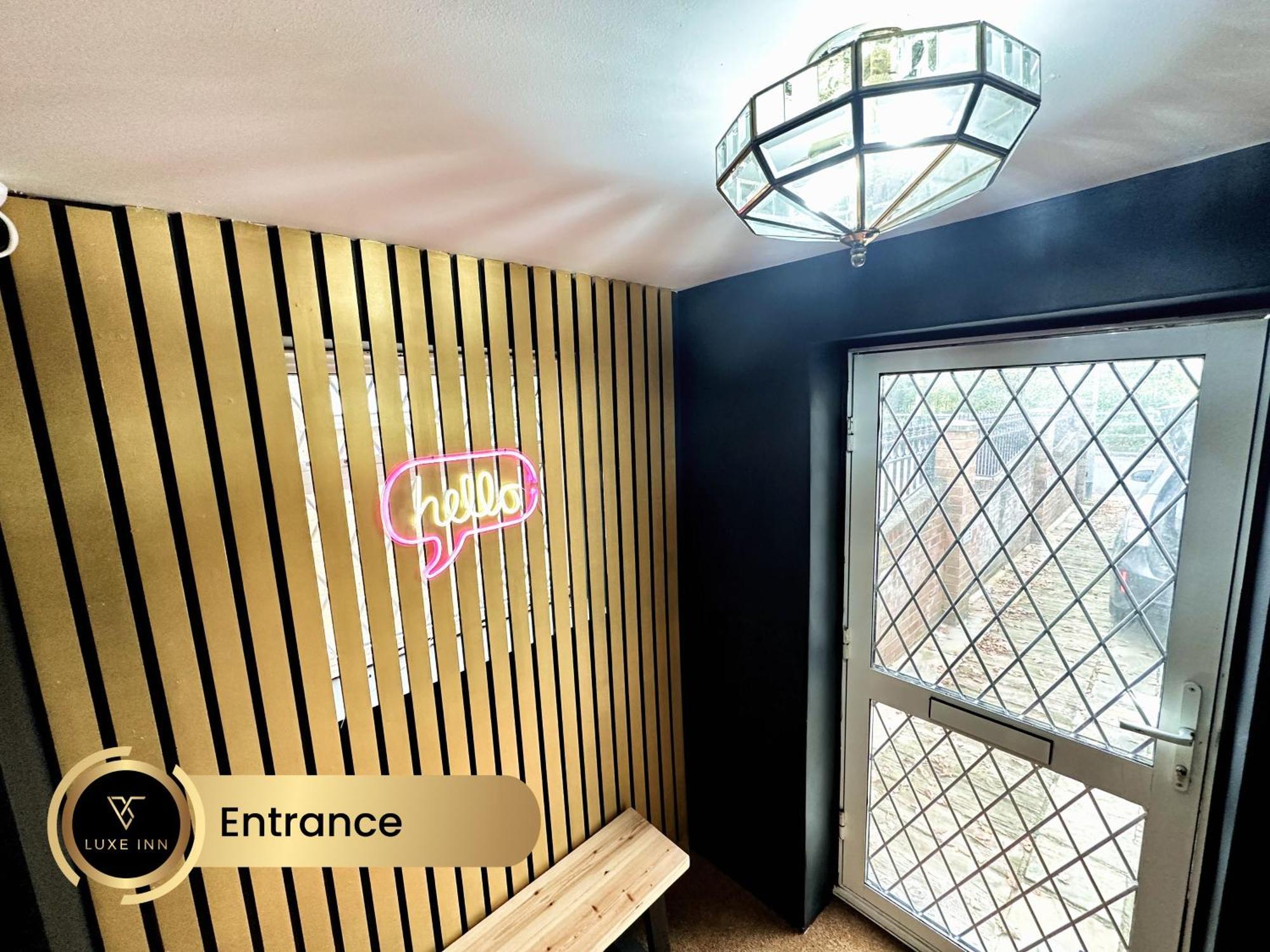 Colnbrook 4 Bedroom House, Heathrow Airport, Luxe Inn מראה חיצוני תמונה